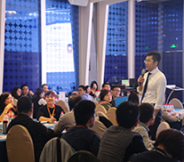 《顧問(wèn)式銷(xiāo)售能力訓(xùn)練》 《顧問(wèn)式銷(xiāo)售能力訓(xùn)練》