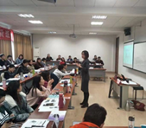 �������߽�ɫ�J(r��n)֪�c���Ĺ������ܡ�